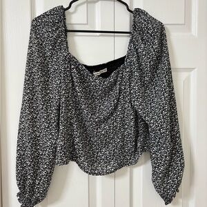 Abercrombie Black and White Women's Blouse Top